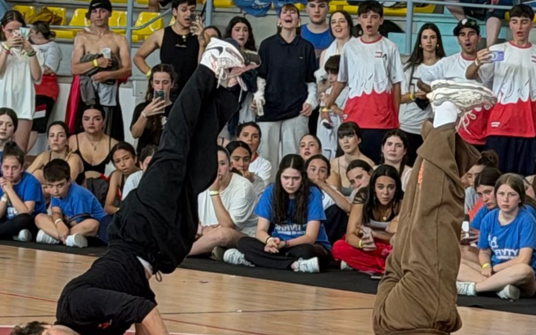 ÉXITO DE PARTICIPACIÓN NA DOBRE CITA DO BAILE DEPORTIVO CELEBRADA EN TUI